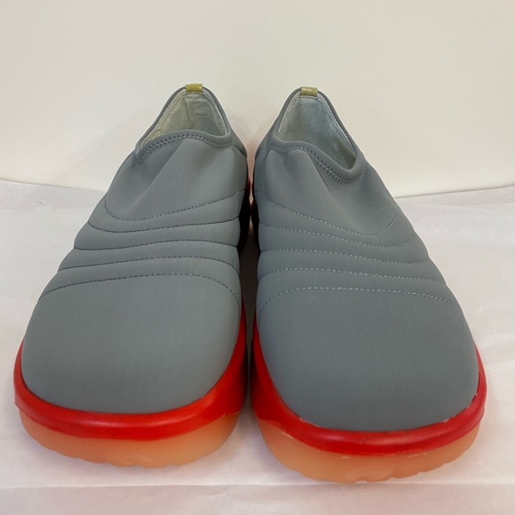 Vic Matie Vlassic Gray and Red Sole Sneaker. - Picture 3 of 10